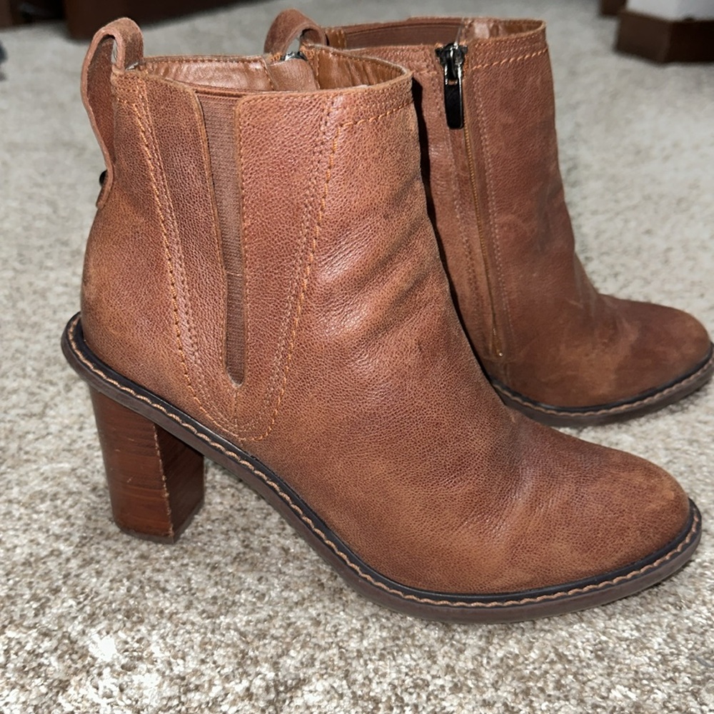 Clark’s Narrative cognac brown leather boots